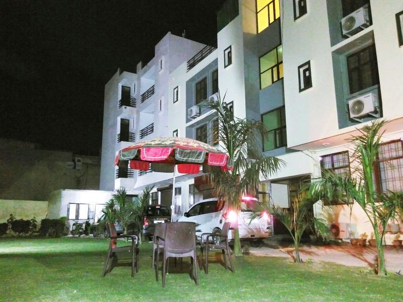 Hotel Olive & Blue - Govt Approved Hotel Near Delhi Airport Нью-Дели Экстерьер фото