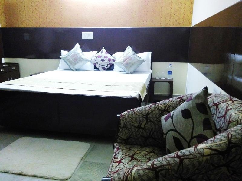 Hotel Olive & Blue - Govt Approved Hotel Near Delhi Airport Нью-Дели Экстерьер фото
