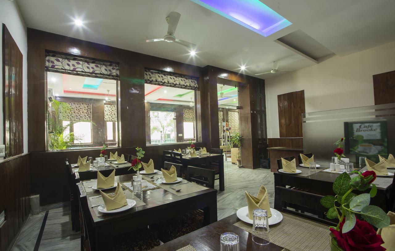 Hotel Olive & Blue - Govt Approved Hotel Near Delhi Airport Нью-Дели Экстерьер фото